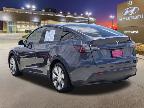 Used 2023 Tesla Model Y Long Range AWD/4WD image 8