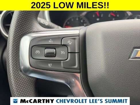 Used 2025 Chevrolet Blazer LT FWD image 19
