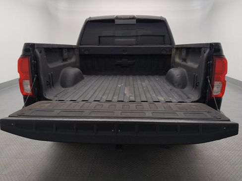 Used 2017 Chevrolet Silverado 1500 LTZ Z71 w/ LTZ Plus Package AWD/4WD image 29