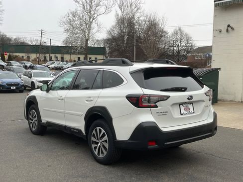 Certified 2023 Subaru Outback Premium image 3