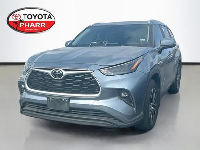 Used 2023 Toyota Highlander XLE