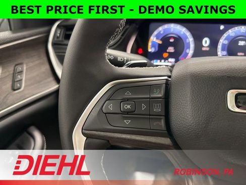 New 2026 Jeep Grand Cherokee Limited AWD/4WD image 27