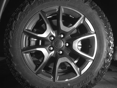 Used 2025 Jeep Compass Trailhawk image 12