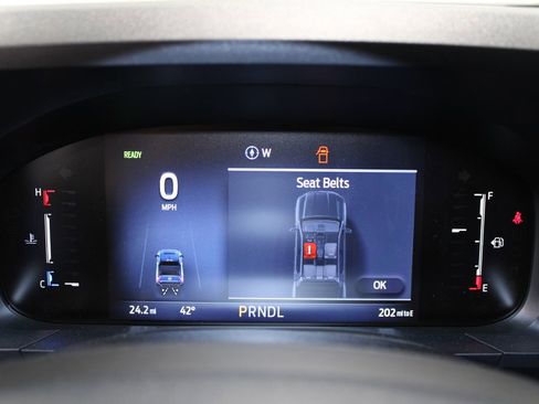 New 2025 Ford Maverick XL w/ Equipment Group 101A image 31