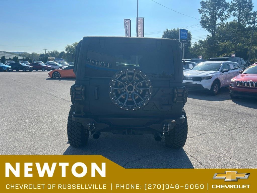 Used 2024 Jeep Wrangler Unlimited Rubicon w/ Technology Group AWD/4WD image 13