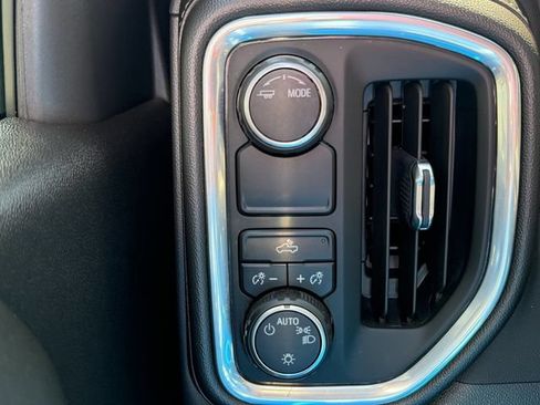 Used 2022 Chevrolet Silverado 1500 LT RWD image 25