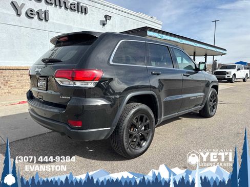 Used 2022 Jeep Grand Cherokee Laredo E image 3