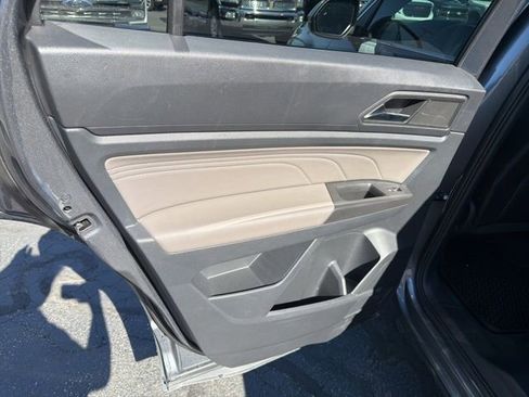 Used 2022 Volkswagen Atlas Cross Sport SEL AWD/4WD image 18