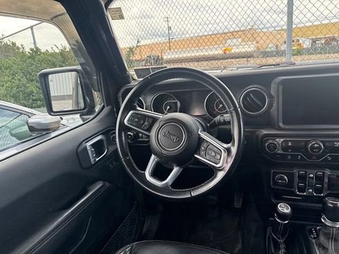 Used 2021 Jeep Wrangler Unlimited Sahara AWD/4WD image 18