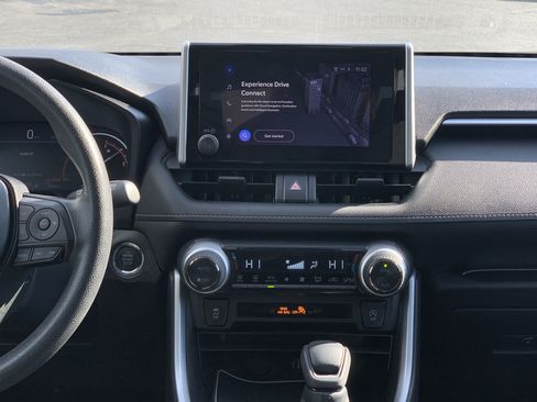 Used 2023 Toyota RAV4 XLE image 31