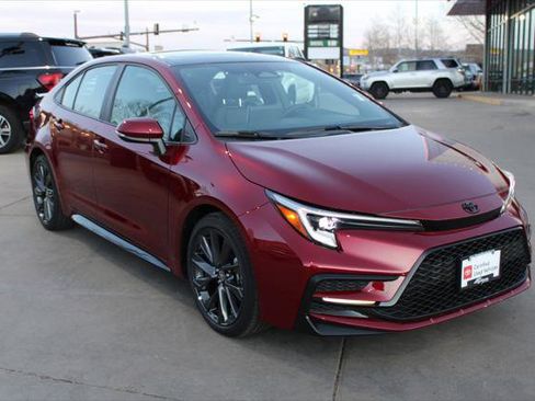 Certified 2025 Toyota Corolla XSE image 1