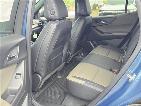 New 2026 Chevrolet Equinox LT w/ Convenience Package II AWD/4WD image 16