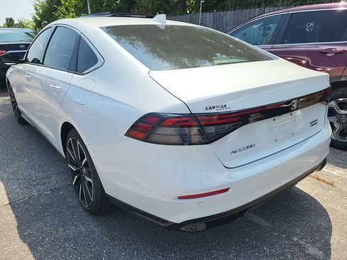 Used 2023 Honda Accord Touring image 3