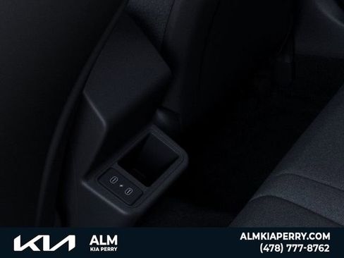 New 2026 Kia K4 LXS FWD image 26