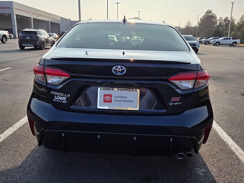 Used 2025 Toyota Corolla SE image 9