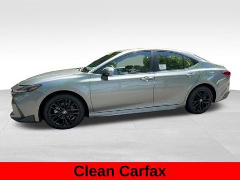 Used 2026 Toyota Camry SE FWD image 3