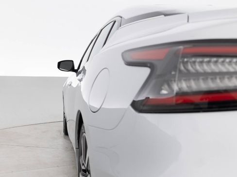 Used 2020 Nissan Maxima 3.5 SV w/ Floor Mat Group FWD image 13
