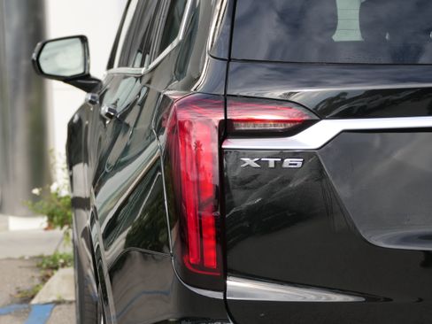 New 2025 Cadillac XT6 Premium Luxury image 5