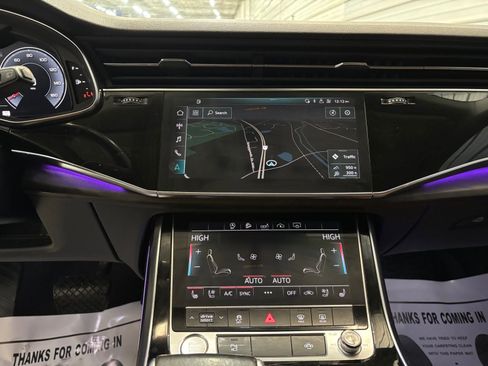 Used 2020 Audi Q8 Premium Plus image 20