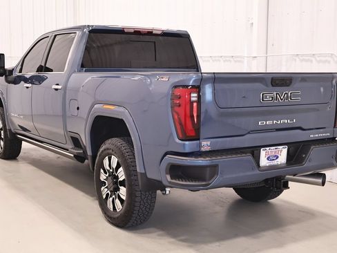 Used 2025 GMC Sierra 2500 Denali w/ Denali Reserve Package AWD/4WD image 7