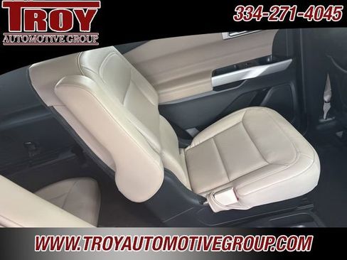 Used 2020 Ford Explorer XLT w/ Equipment Group 202A image 16