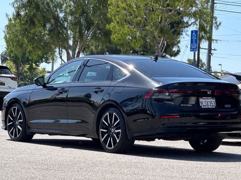 Used 2024 Honda Accord Touring image 6