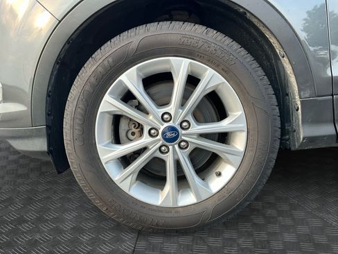 Used 2019 Ford Escape SEL AWD/4WD image 14