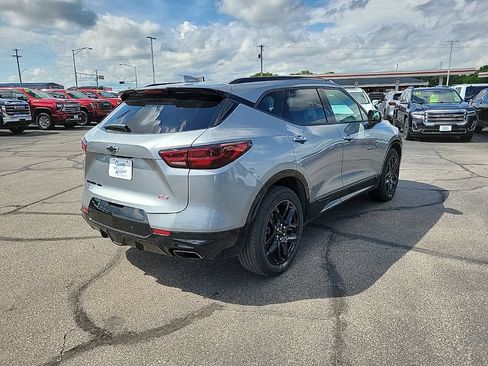 Used 2025 Chevrolet Blazer RS w/ Enhanced Convenience Package AWD/4WD image 5