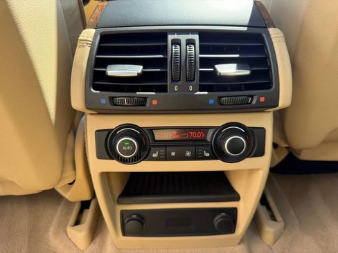 Used 2012 BMW X5 xDrive35d AWD/4WD image 38