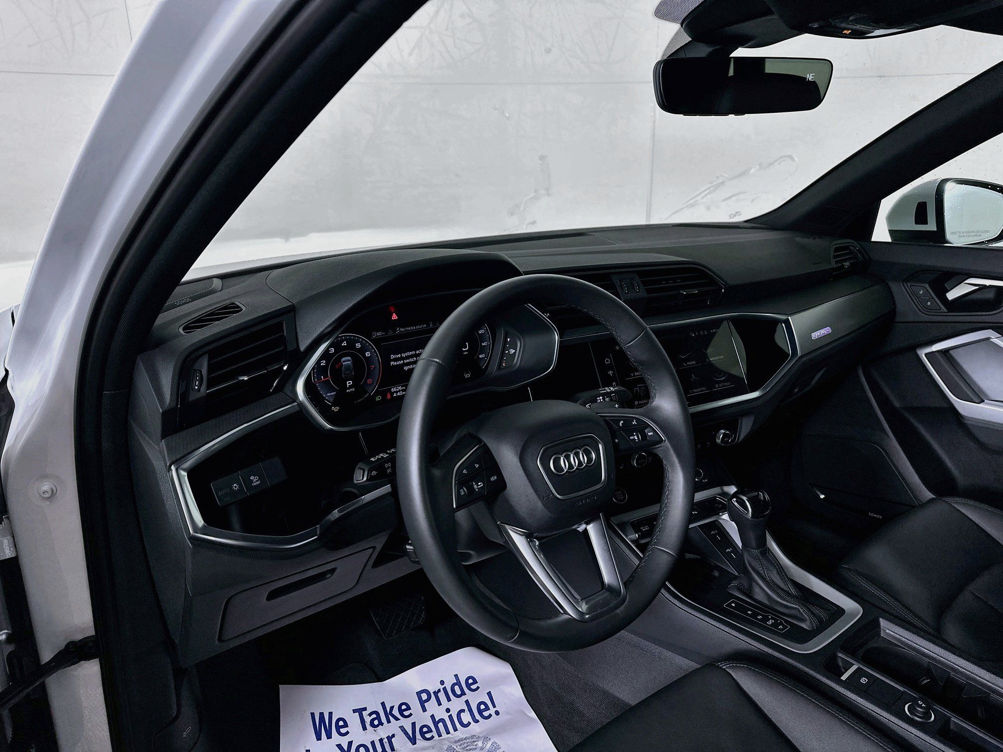 Used 2025 Audi Q3 2.0T Premium Plus w/ Premium Plus Package AWD/4WD image 9