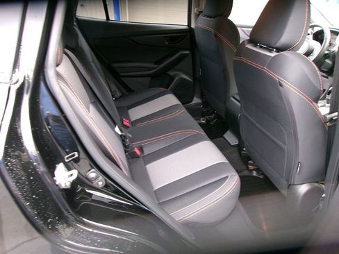 Used 2021 Subaru Crosstrek 2.0i Premium w/ Moonroof Package image 11