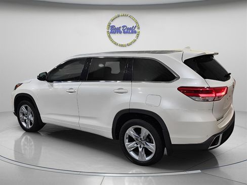 Used 2018 Toyota Highlander Limited image 4