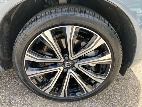 Certified 2023 Volvo XC60 T8 Ultimate w/ Climate Package AWD/4WD image 12