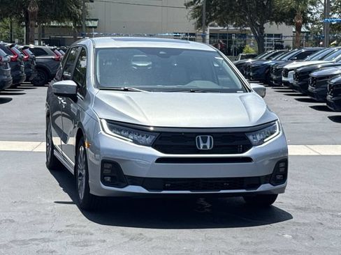 New 2026 Honda Odyssey Touring image 2