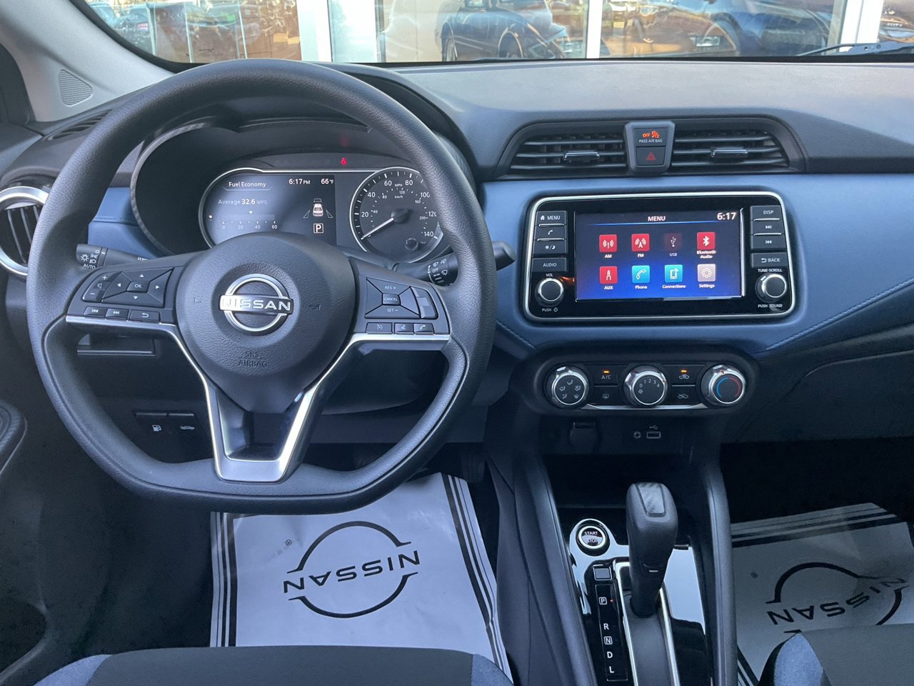 Used 2025 Nissan Versa SV w/ Trunk Package FWD image 10