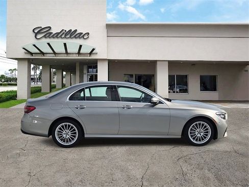 Used 2022 Mercedes-Benz E 350 4MATIC Sedan image 6
