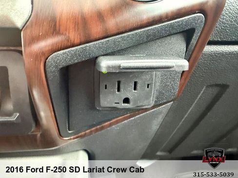Used 2016 Ford F250 Lariat w/ Lariat Ultimate Package image 27