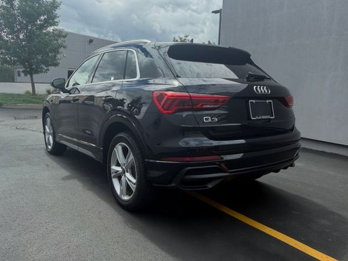 Used 2021 Audi Q3 2.0T Premium w/ Convenience Package AWD/4WD image 3