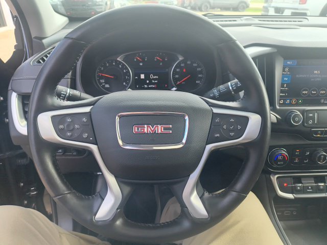 Used 2022 GMC Terrain SLT w/ Infotainment Package II AWD/4WD image 18