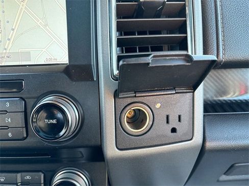 Used 2018 Ford F150 Raptor w/ Equipment Group 802A Luxury image 41