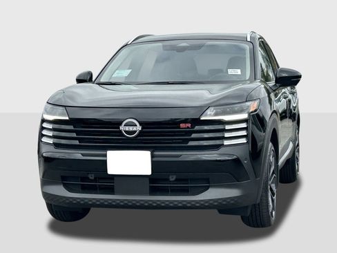 New 2026 Nissan Kicks SR FWD image 7