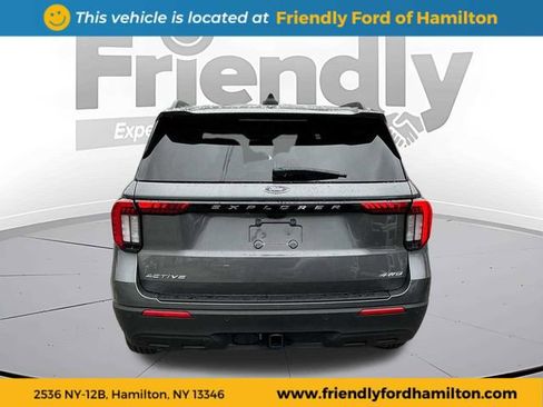 Used 2026 Ford Explorer Active AWD/4WD image 8