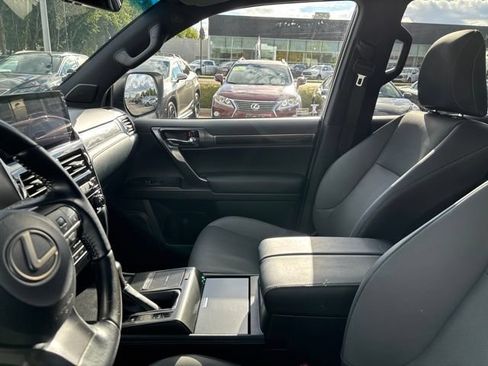 Used 2022 Lexus GX 460 w/ Black Line Special Edition AWD/4WD image 8