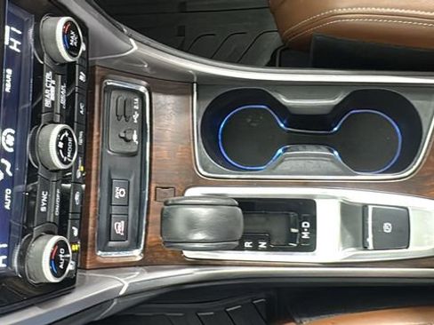 Used 2020 Subaru Ascent Touring w/ Popular Package #3 image 31