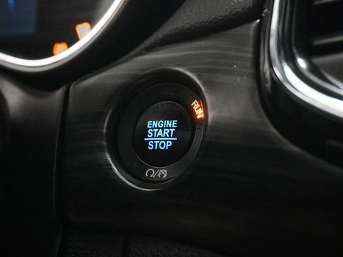 Certified 2022 Jeep Grand Cherokee Laredo X image 22