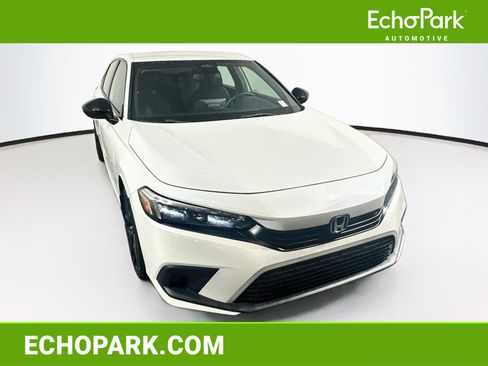 Used 2023 Honda Civic Sport image 1