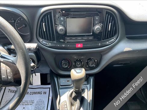 Used 2022 RAM ProMaster City Tradesman FWD image 5