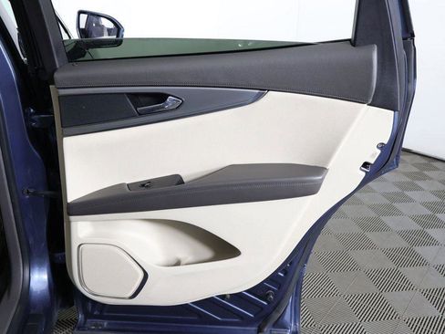 Used 2018 Lincoln MKX Reserve w/ Driver Assistance Package image 27