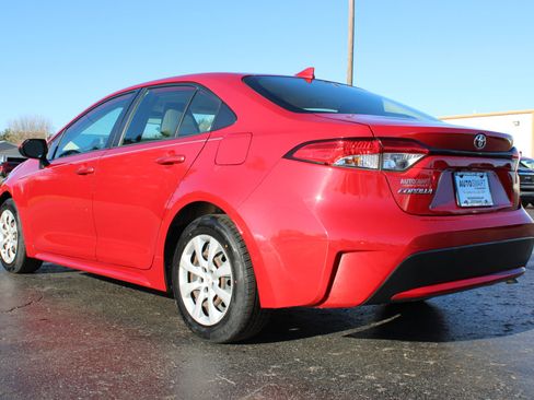 Used 2020 Toyota Corolla LE image 8