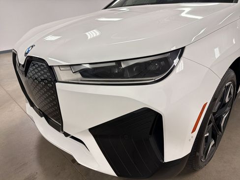 Certified 2024 BMW iX xDrive50 w/ Sport Package AWD/4WD image 10